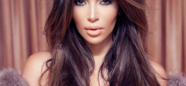 Kim Kardashian a pozat pentru o revista frantuzeasca