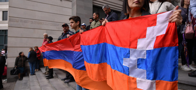 Armenia protestează, Diaspora protestează …
