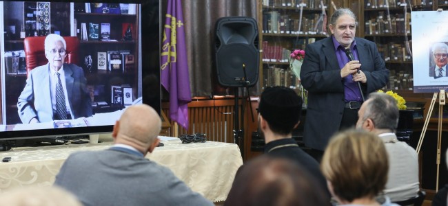 Berci Margarian omagiat la Biblioteca Dudian din București Berci Margarian omagiat la Biblioteca Dudian din București