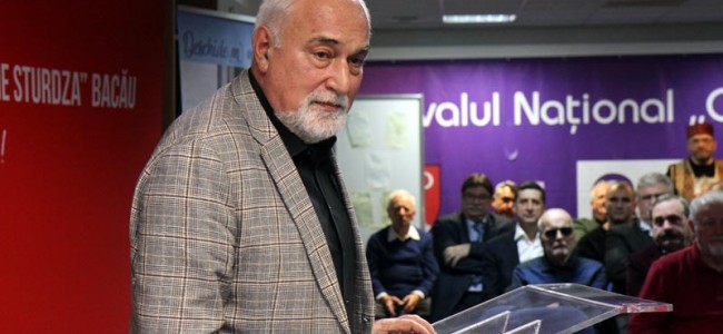 IULIAN PĂSCĂLUȚĂ : Varujan Vosganian, sondajul afectiv al memoriei (partea I)  Spectacol-prolog IULIAN PĂSCĂLUȚĂ : Varujan Vosganian, sondajul afectiv al memoriei (partea I)  Spectacol-prolog