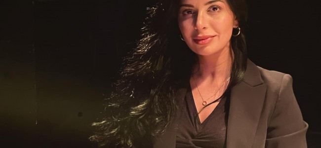 Tatev Chakhian – Poezia ca formă de supraviețuire și conexiune Tatev Chakhian – Poezia ca formă de supraviețuire și conexiune