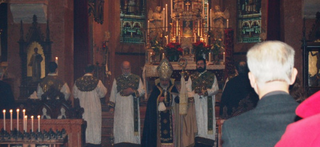 Sfânta Liturghie de Crăciun-Epifanie, Sfinţirea Apelor şi Agape în Biserica armeană Sfântul Lăzar (6 Ianuarie 2011)